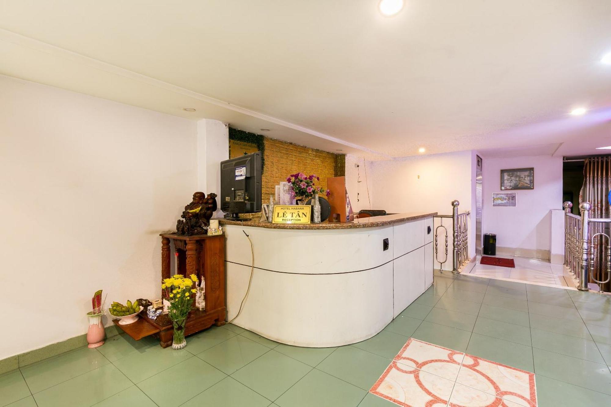 Oyo 373 Habana Hotel Хошимін Екстер'єр фото
